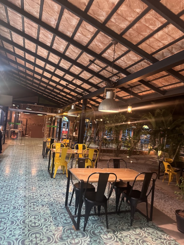 Ethans Apple Food Court dining area